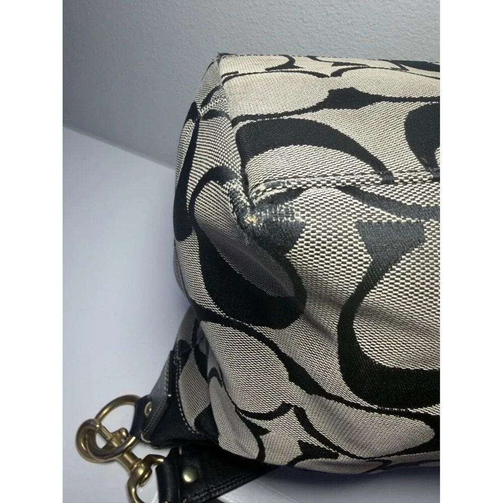 coach shoulder
